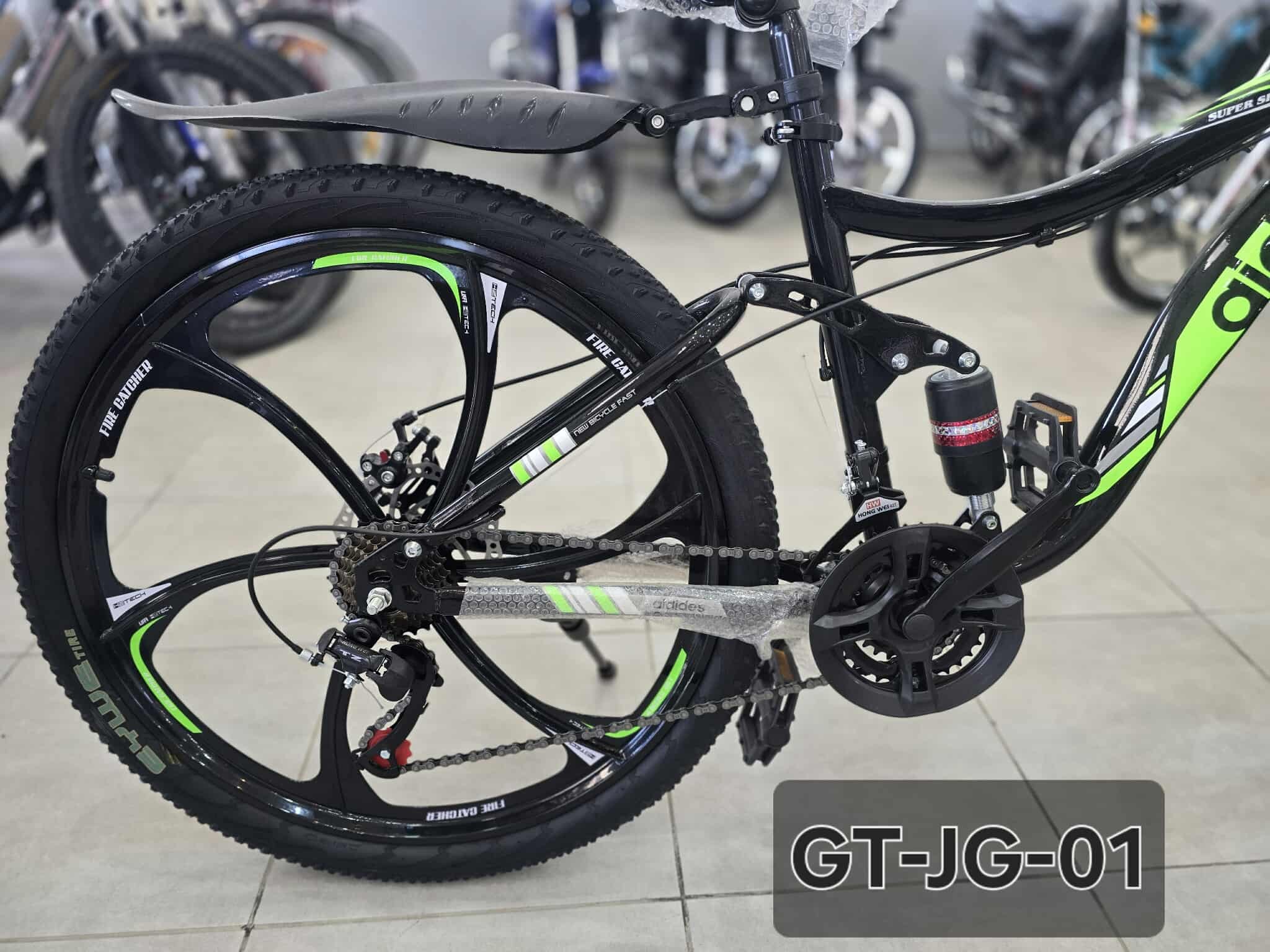 Vue 2 - Vélos GT-JG-01