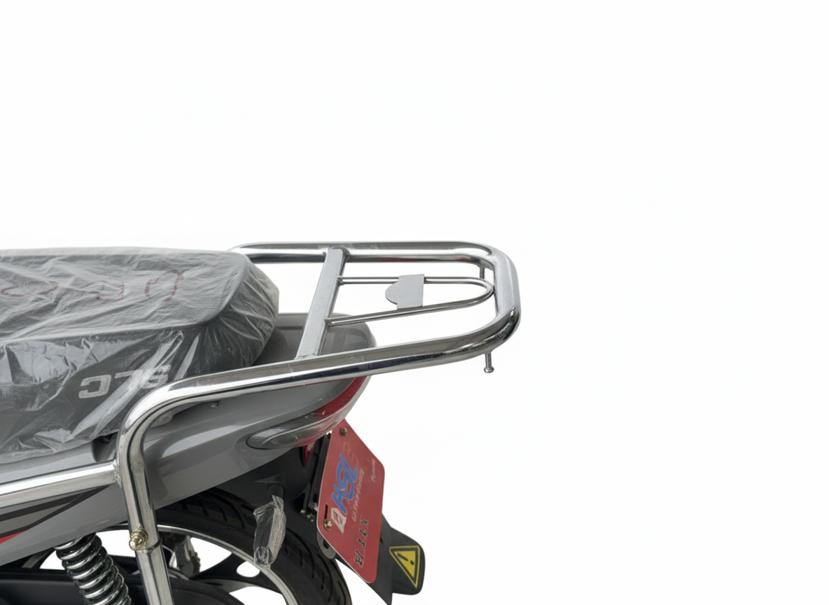 Vue 2 - Forza Slc Dmax 125 frein a Main